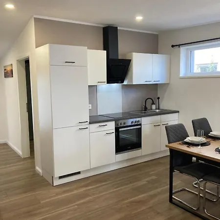 Moderne Ferienwohnung Mit Balkon Herxheim Exterior foto