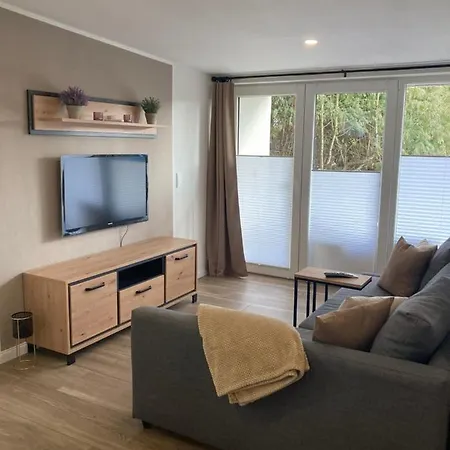 Moderne Ferienwohnung Mit Balkon Herxheim Exterior foto