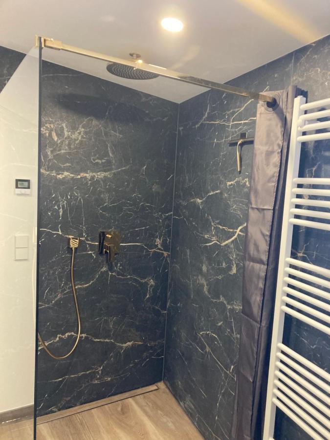 Apartamento Moderne Mit Balkon Herxheim